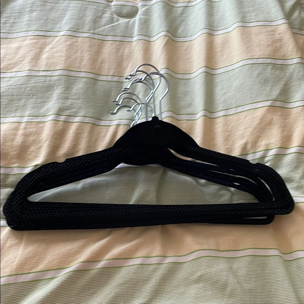 Set of 5 Black Polka-Dot Velvet Hangers